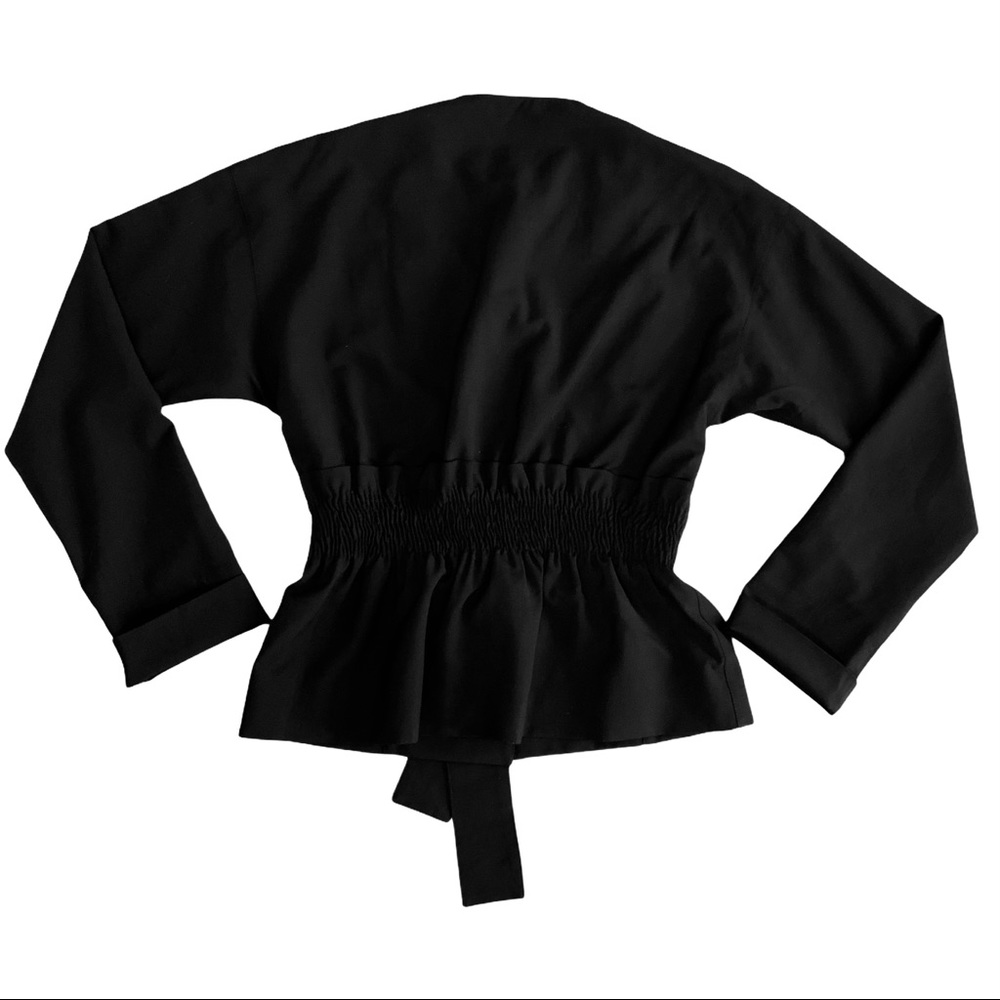 AUTHENTIC Fendi Belted Button Down Jacket Size 38 - Picture 4 of 13